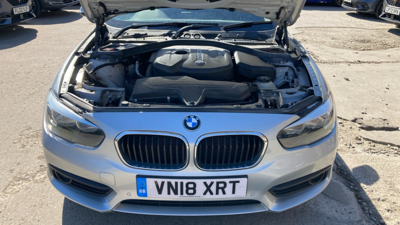 BMW 1 Series 118i [1.5] SE 5dr [Nav] Step Auto Petrol Hatchback